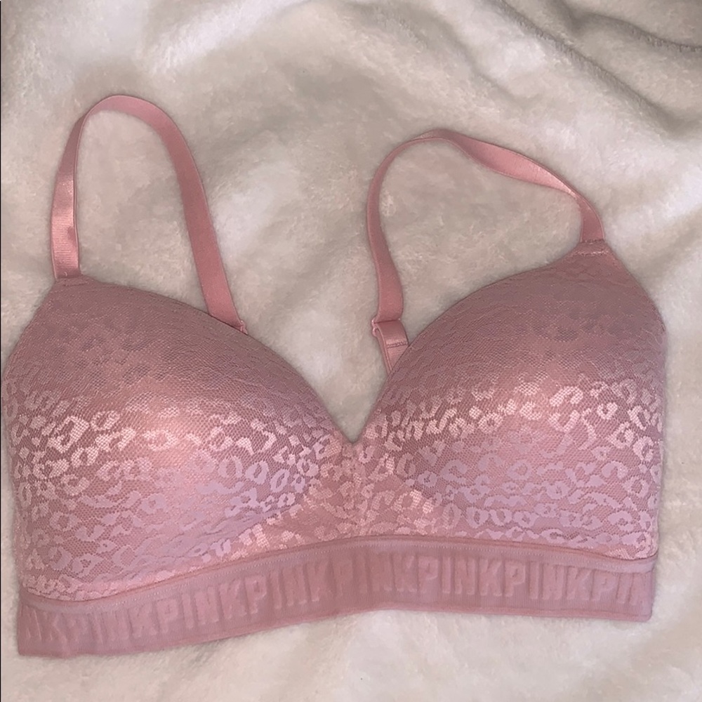 PINK Victoria’s Secret WIRELESS BRA